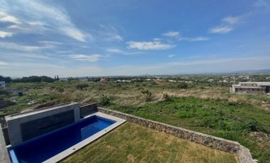 CASA EN VENTA EN FRACCIONAMIENTO LOMAS DE COCOYOC MORELOS