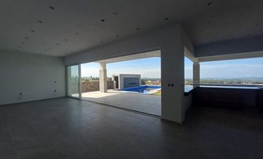 CASA EN VENTA EN FRACCIONAMIENTO LOMAS DE COCOYOC MORELOS