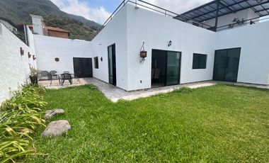CASA + DEPARTAMENTO  ¡TU REFUGIO SOÑADO A ORILLAS DEL LAGO EN RIVIERA DE CHAPALA! 🌅