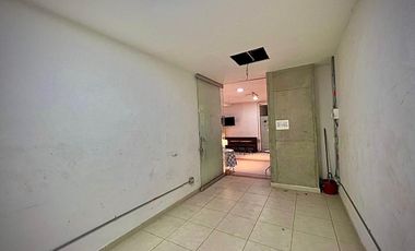 LOCAL EN VENTA SECTOR CENTRO COMERCIAL VENECIA LA ESTRELLA MEDELLIN