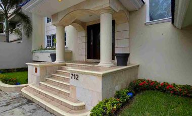 Casa en Venta en el Fraccionamiento Costa de Oro En Boca del Río, Veracruz