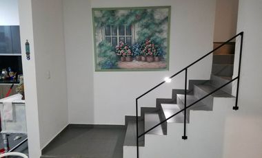 CASA 4 RECAMARAS PRIVADA ALTOZANO MERIDA