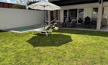 SE VENDE CASA EN AMANALI