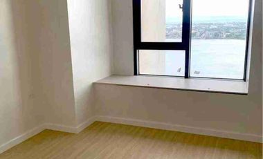 Condo for sale in Mandaue City, Mandani Bay, 1-br high floor
