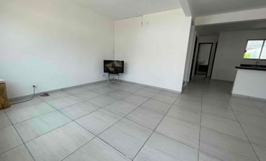 SE VENDE CASA SOLA CON ALBERCA ZONA TRANQUILA  CENTRO JIUTEPEC