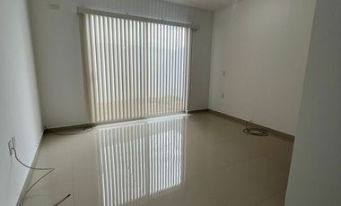 CASA EN RENTA DE UN PISO EN LOMAS DE JURIQUILLA