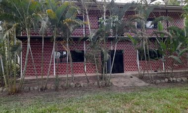 Este inmueble es ideal para diversos proyectos, pero su mayor potencial radica en el negocio de hospedaje y recreación.