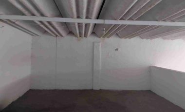 Rento Bodega con oficinas.