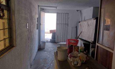 Rento Bodega con oficinas.