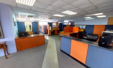 Venta de Terreno 2500 m² con Bodega 850 m² y Oficina 1400 m² Quito