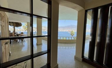 CASA DE PLAYA en Acapulco Guerrero con concesión de playa