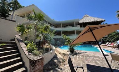 CASA DE PLAYA en Acapulco Guerrero con concesión de playa