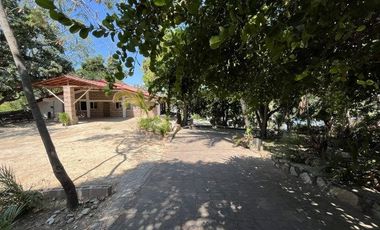 CASA DE PLAYA en Acapulco Guerrero con concesión de playa