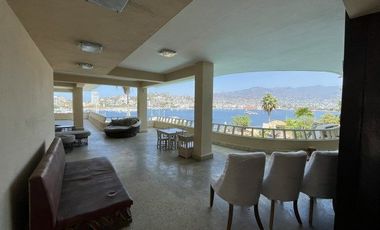 CASA DE PLAYA en Acapulco Guerrero con concesión de playa