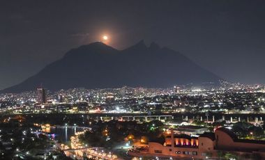 Departamento Amueblado en Renta – Torre Una, Monterrey