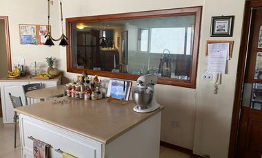 CUMBAYA VENTA CASA DENTRO DE URBANIZACION DE PRIMERA