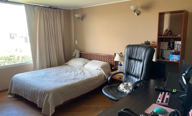 CUMBAYA VENTA CASA DENTRO DE URBANIZACION DE PRIMERA