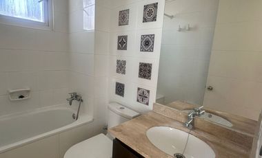 Arriendo departamento a pasos de hospital nuevo