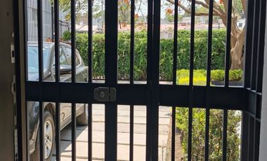 Plaza Patria, Zoquipan, Lagos del Country, 3 recs, con roof garden.