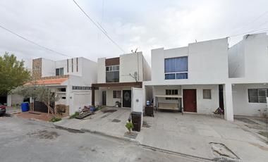 Casa A Precio De Remate Bancario En Puerta del Sol, Reynosa, Tamps.