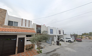 Casa A Precio De Remate Bancario En Puerta del Sol, Reynosa, Tamps.