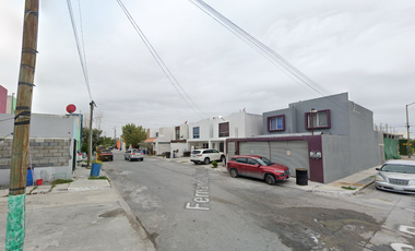 Casa A Precio De Remate Bancario En Puerta del Sol, Reynosa, Tamps.