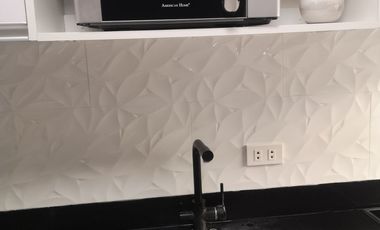 Freehold 1-Bedroom Apartment at Kandi Tower 2 Condominium for Sale