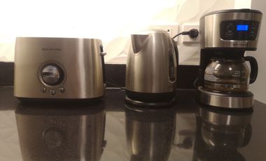 Freehold 1-Bedroom Apartment at Kandi Tower 2 Condominium for Sale