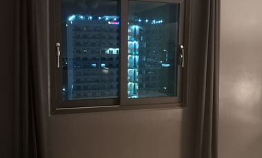 Freehold 1-Bedroom Apartment at Kandi Tower 2 Condominium for Sale