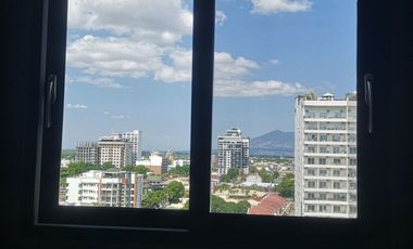 Freehold 1-Bedroom Apartment at Kandi Tower 2 Condominium for Sale