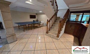 VENTA MAGNÍFICA RESIDENCIA TOTALMENTE  REMODELADA EN INSURGENTES CUICUILCO