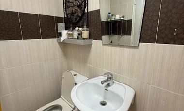 2BR Furnished Condo with Parking