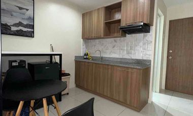 Studio Unit for rent in The Midpoint Residences