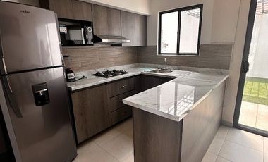 RENTA DE CASA AMUEBLADA EN VIÑEDOS SALIDA LEON SILAO