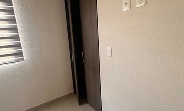 RENTA DE CASA AMUEBLADA EN VIÑEDOS SALIDA LEON SILAO