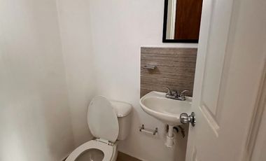 RENTA DE CASA AMUEBLADA EN VIÑEDOS SALIDA LEON SILAO