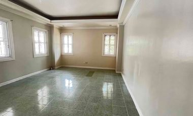 6BR Bare Woodridge House for Rent
