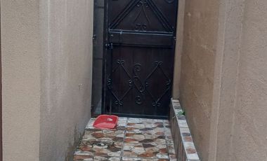 CASA REMODELADA EN VENTA URB. LA JOYA ETAPA ÁMBAR