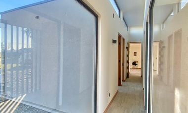 SE VENDE, MARAVILLOSA Y AMPLIA CASA CAMINO A COIHUECO KILOMETRO 7