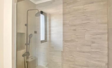 SE VENDE, MARAVILLOSA Y AMPLIA CASA CAMINO A COIHUECO KILOMETRO 7