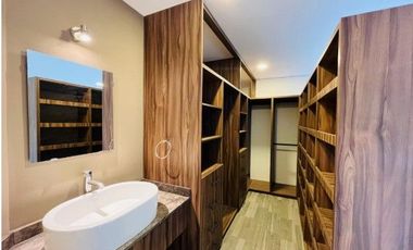 CASA EN RENTA EN ESQUINA PARQUE OAXACA, 2 RECÁMARAS