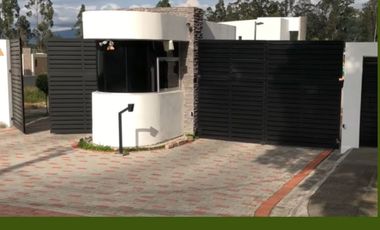 TERRENO DE VENTA DENTRO DE URBANIZACIÓN CERRADA. SECTOR INTERVALLES Y RUTA VIVA