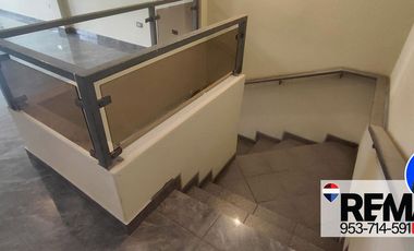 SE VENDE CASA EN SAN JUAN DE MIRAFLORES