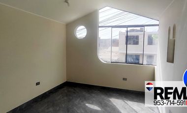 SE VENDE CASA EN SAN JUAN DE MIRAFLORES