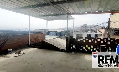 SE VENDE CASA EN SAN JUAN DE MIRAFLORES