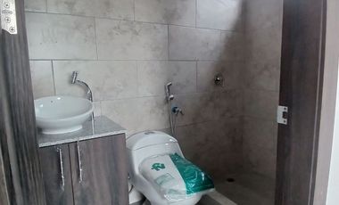CASA EN VENTA DE ESTRENO EN PORTÓN DEL RÍO