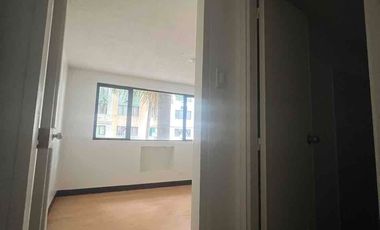 ‼️MOST AFFORDABLE CONDO‼️ CLEAN TITLE PERPETUAL OWNERSHIP Top HIGH END Condo Modern Minimialist Condo near MAKATI BGC ROCKWELL AIRPORT  Hotel Mall Resturants and Airport Hospital School Office