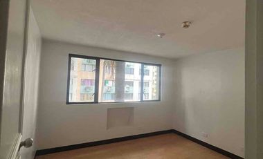 ‼️MOST AFFORDABLE CONDO‼️ CLEAN TITLE PERPETUAL OWNERSHIP Top HIGH END Condo Modern Minimialist Condo near MAKATI BGC ROCKWELL AIRPORT  Hotel Mall Resturants and Airport Hospital School Office