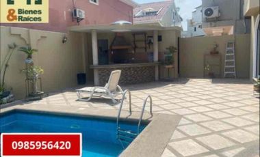 ALQ CASA URB. LAS RIVERAS