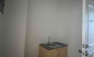 ‼️📣SUPER SALE PROMO‼️CLEAN TITLE PERPETUAL OWNERSHIP Top HIGH END Condo Modern Minimialist Condo near MAKATI BGC ROCKWELL AIRPORT  Hotel Mall Resturants and Airport Hospital School Office